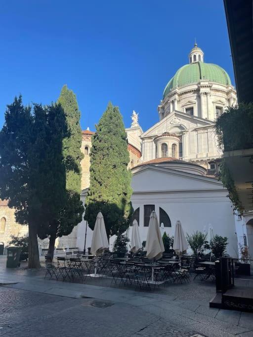 Duomo Apartment Брешія Екстер'єр фото
